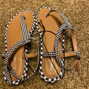 Maurices sandals